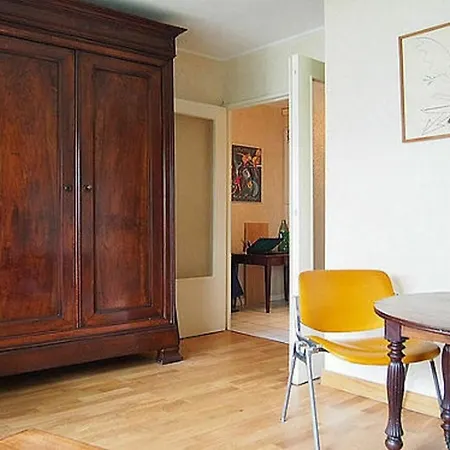 With One Bedroom In Paris, With Wonderful View, Enclose