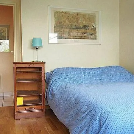 With One Bedroom In Paris, With Wonderful View, Enclose Apartment