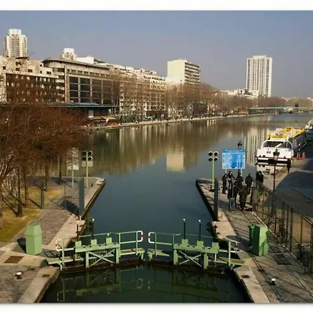 Apartment With One Bedroom In Paris, With Wonderful View, Enclose *