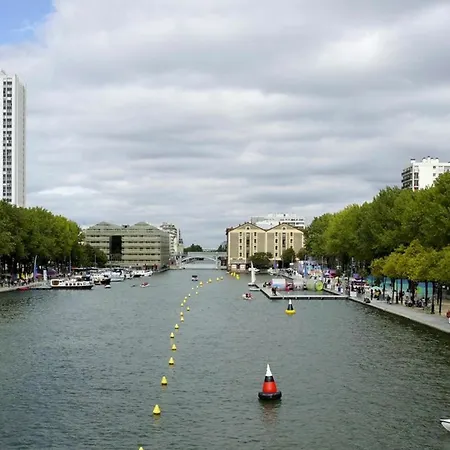 With One Bedroom In Paris, With Wonderful View, Enclose Apartment *